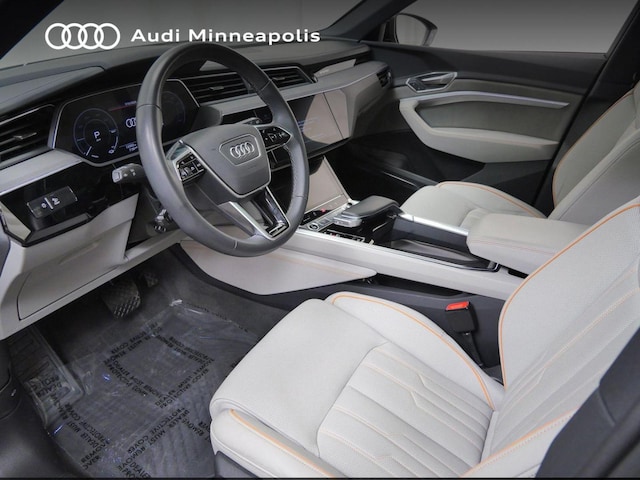 2024 Audi Q8 e-tron