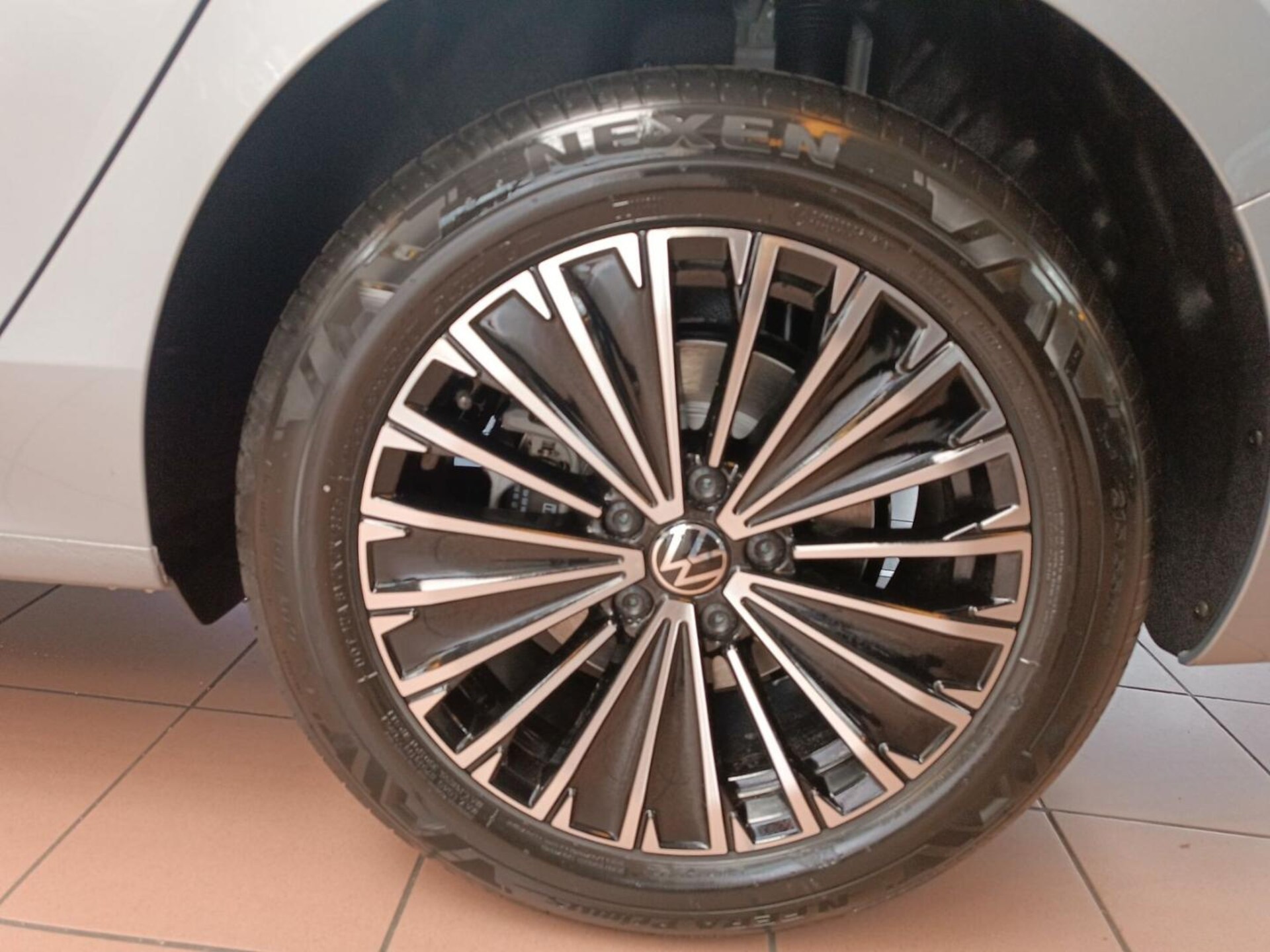 Volkswagen Passat Elegance