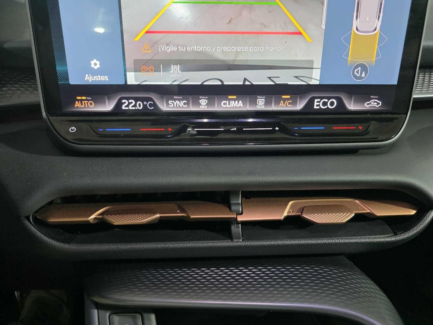 CUPRA Terramar 1.5 TSI e-Hybrid DSG 150 kW (204 CV) — photo 9