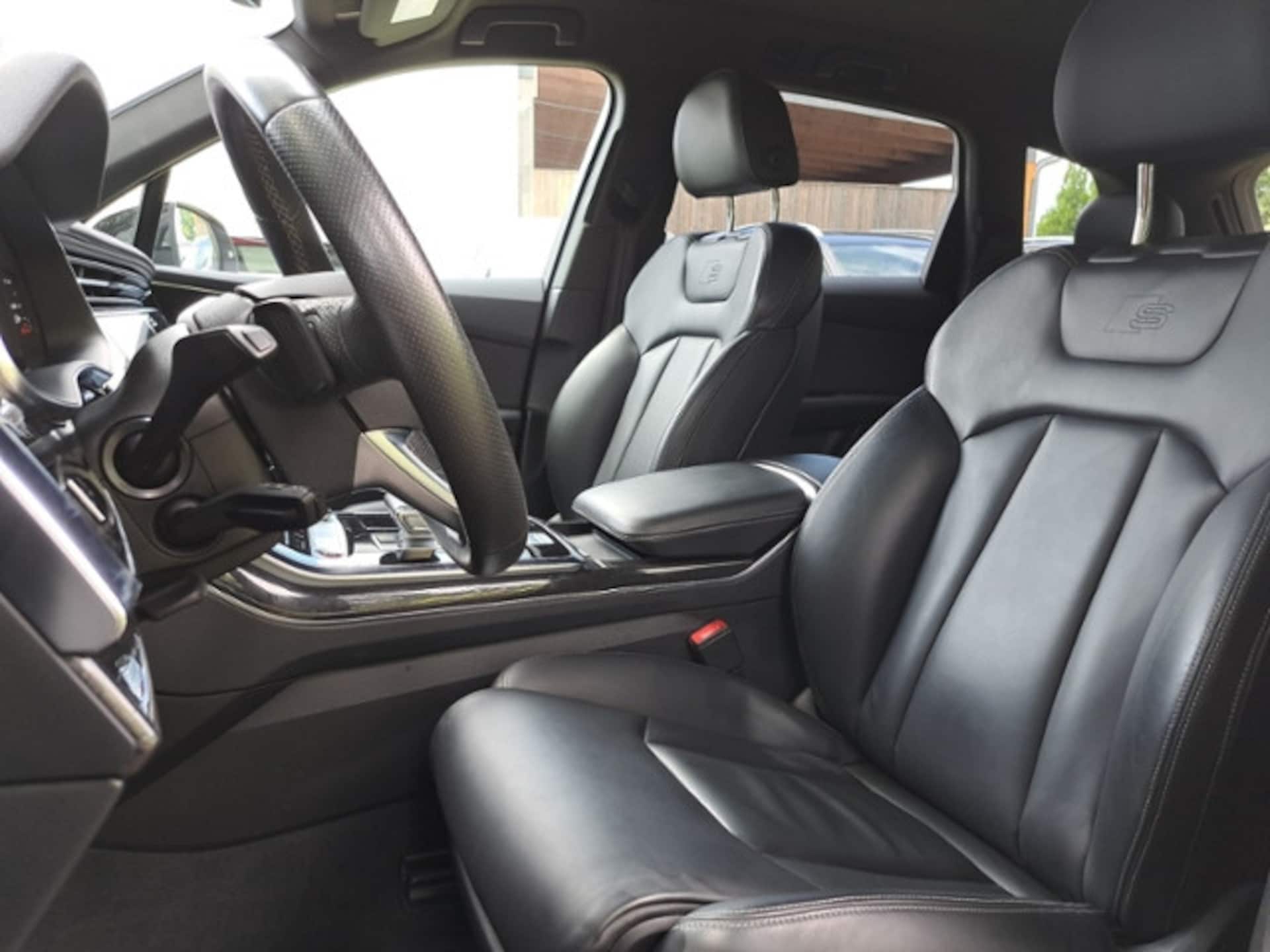 Audi SQ7 SUV