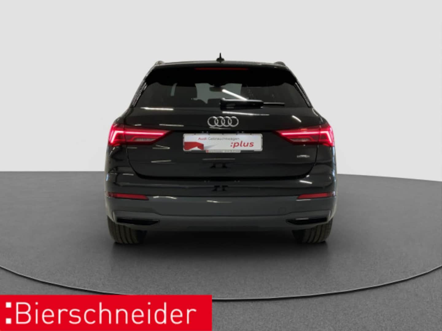 Bild über Audi Q3 TFSI quattro 140 kW S tronic - für weitere Informationen kontaktieren Sie den Audi Partner