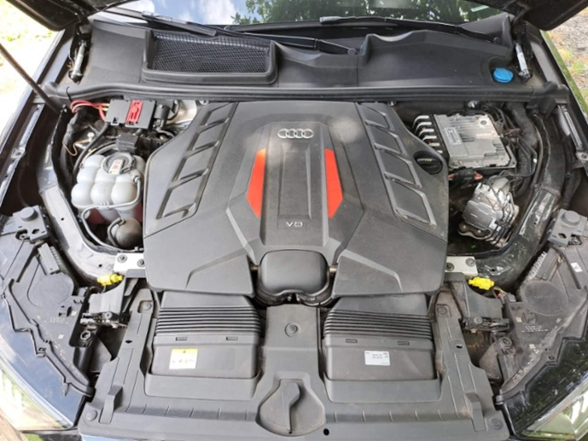 Audi SQ7 SUV