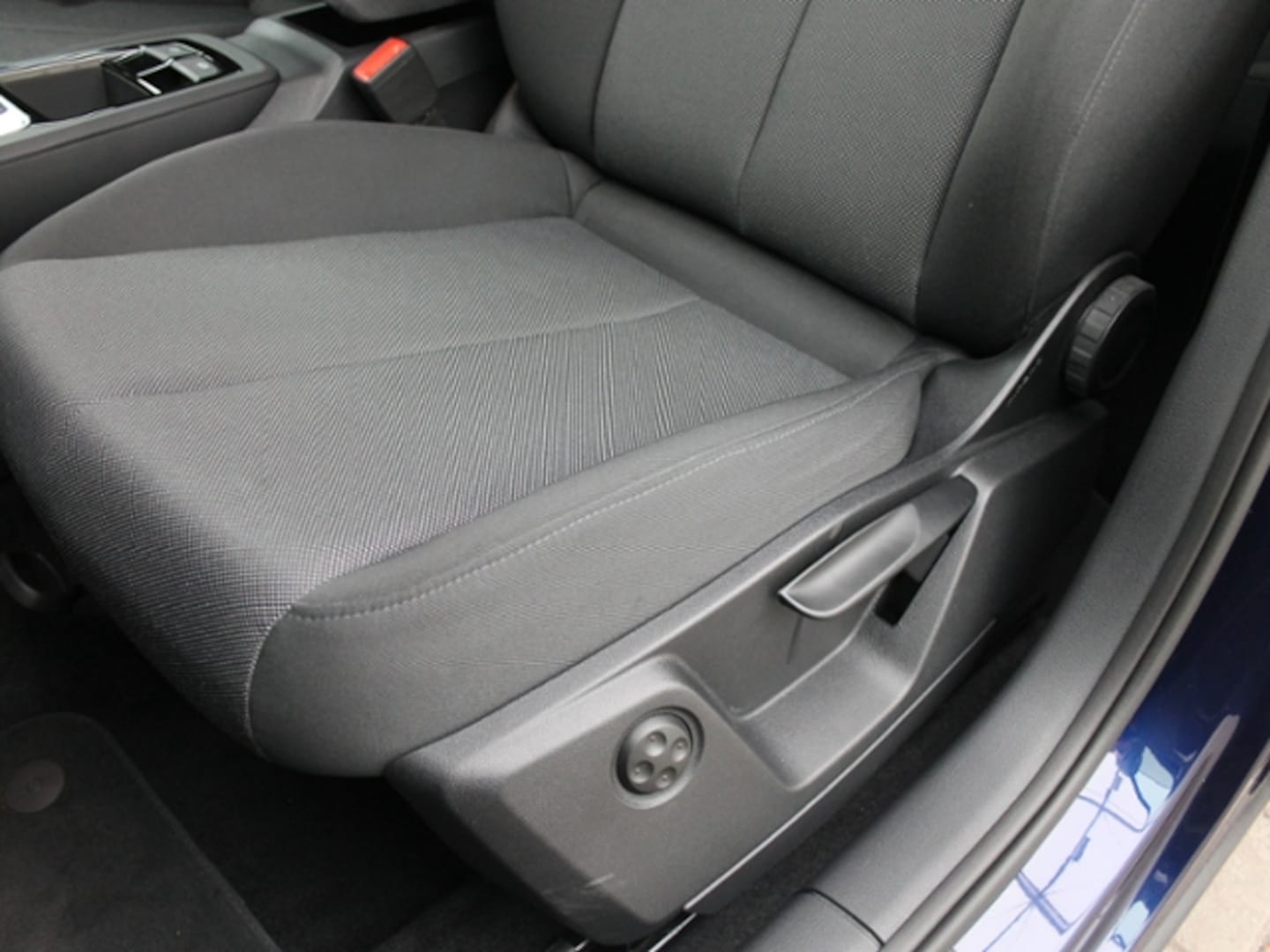 Bild über Audi Q2 advanced 35 TFSI S tronic - für weitere Informationen kontaktieren Sie den Audi Partner