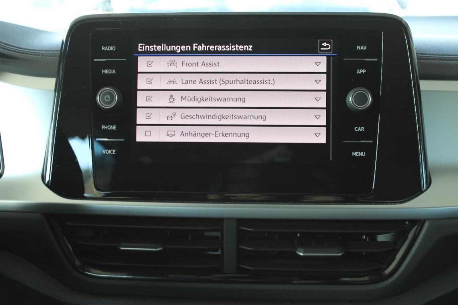 Volkswagen T-Roc – Bild 12
