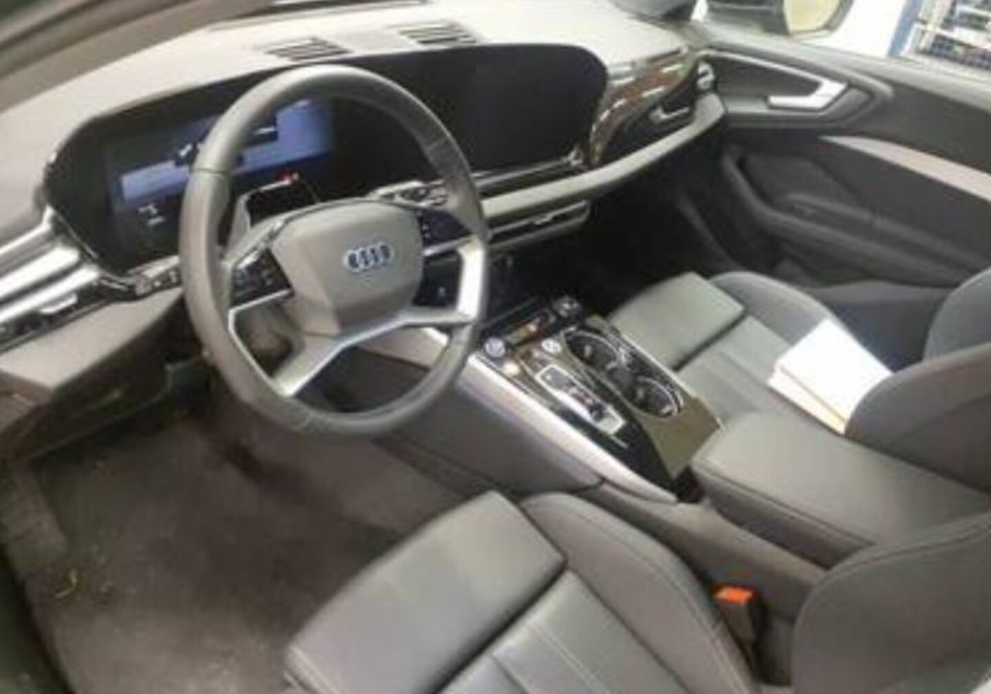 Bild über Audi A5 Avant TFSI 150 kW S tronic - für weitere Informationen kontaktieren Sie den Audi Partner
