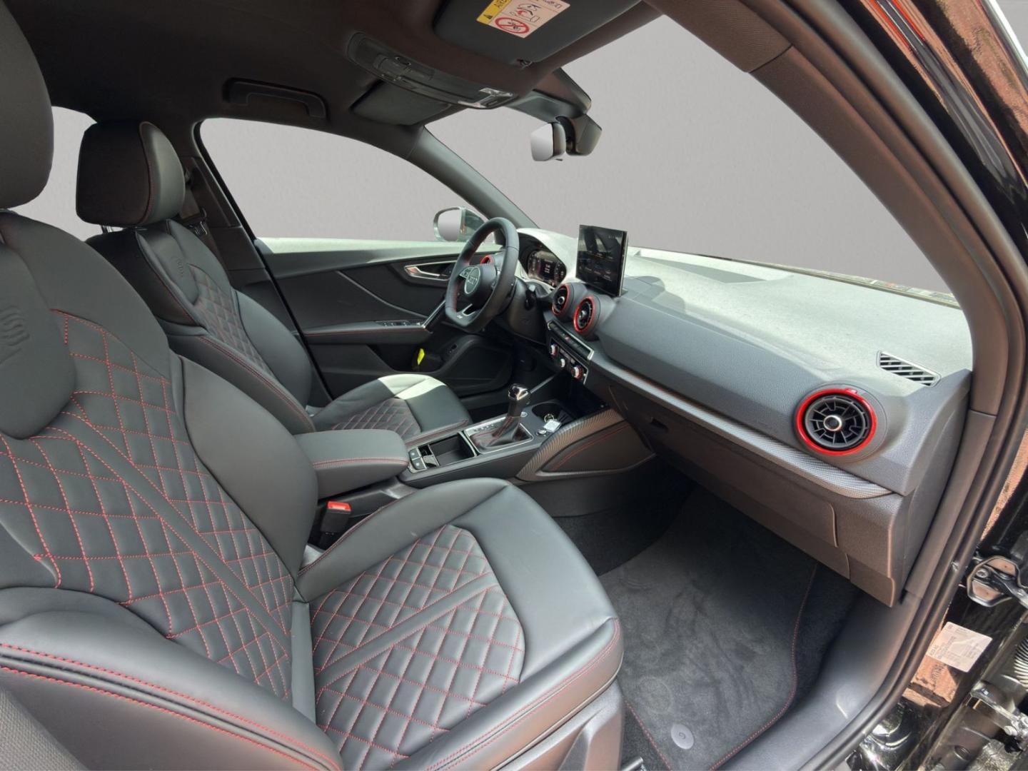 Bild über Audi Q2 S line 35 TFSI S tronic - für weitere Informationen kontaktieren Sie den Audi Partner