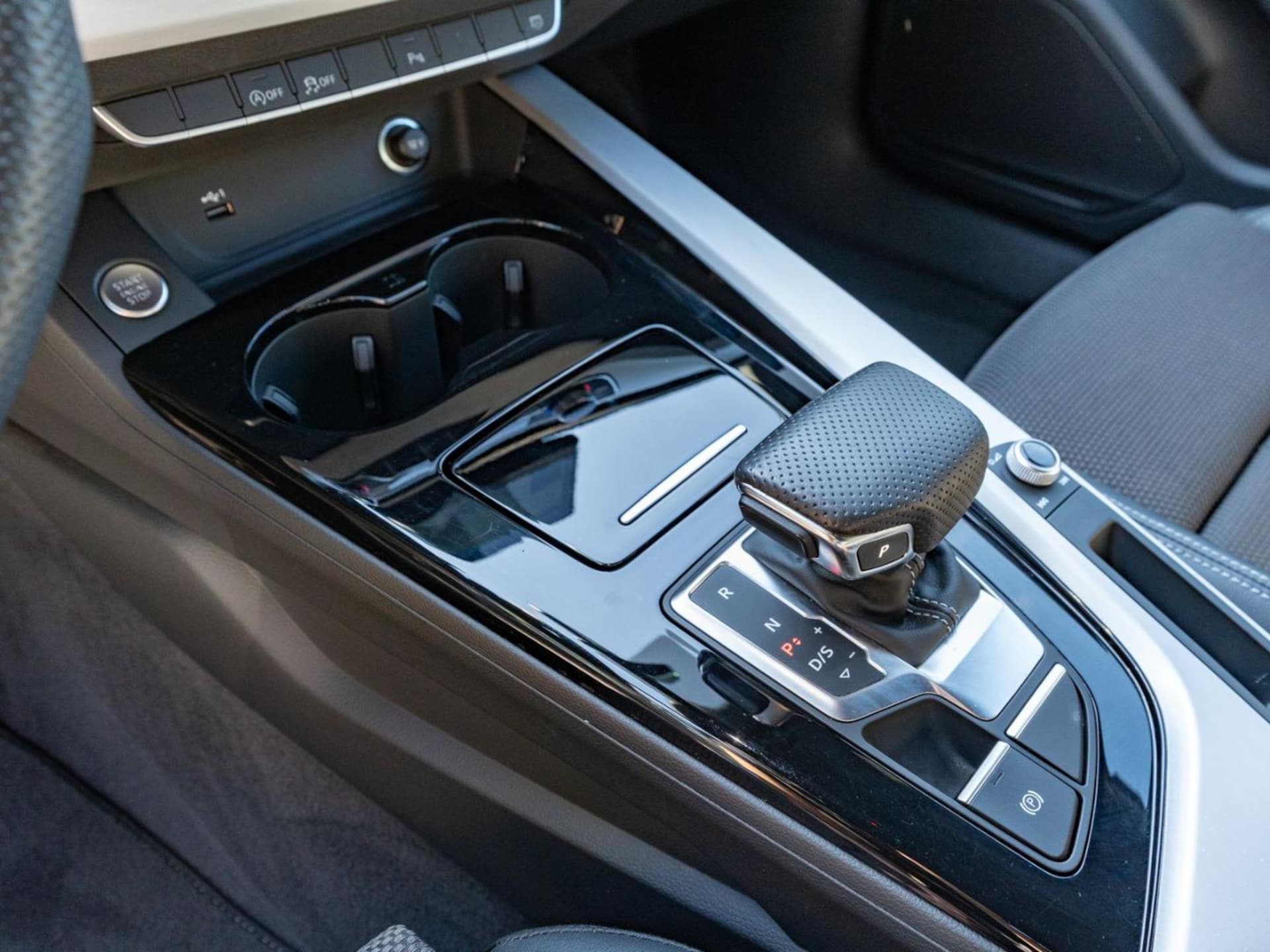 Audi A4 Avant S line