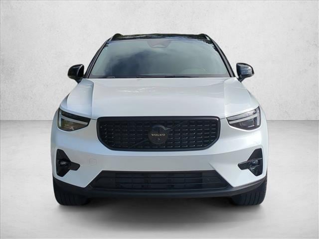 2026 Volvo XC40