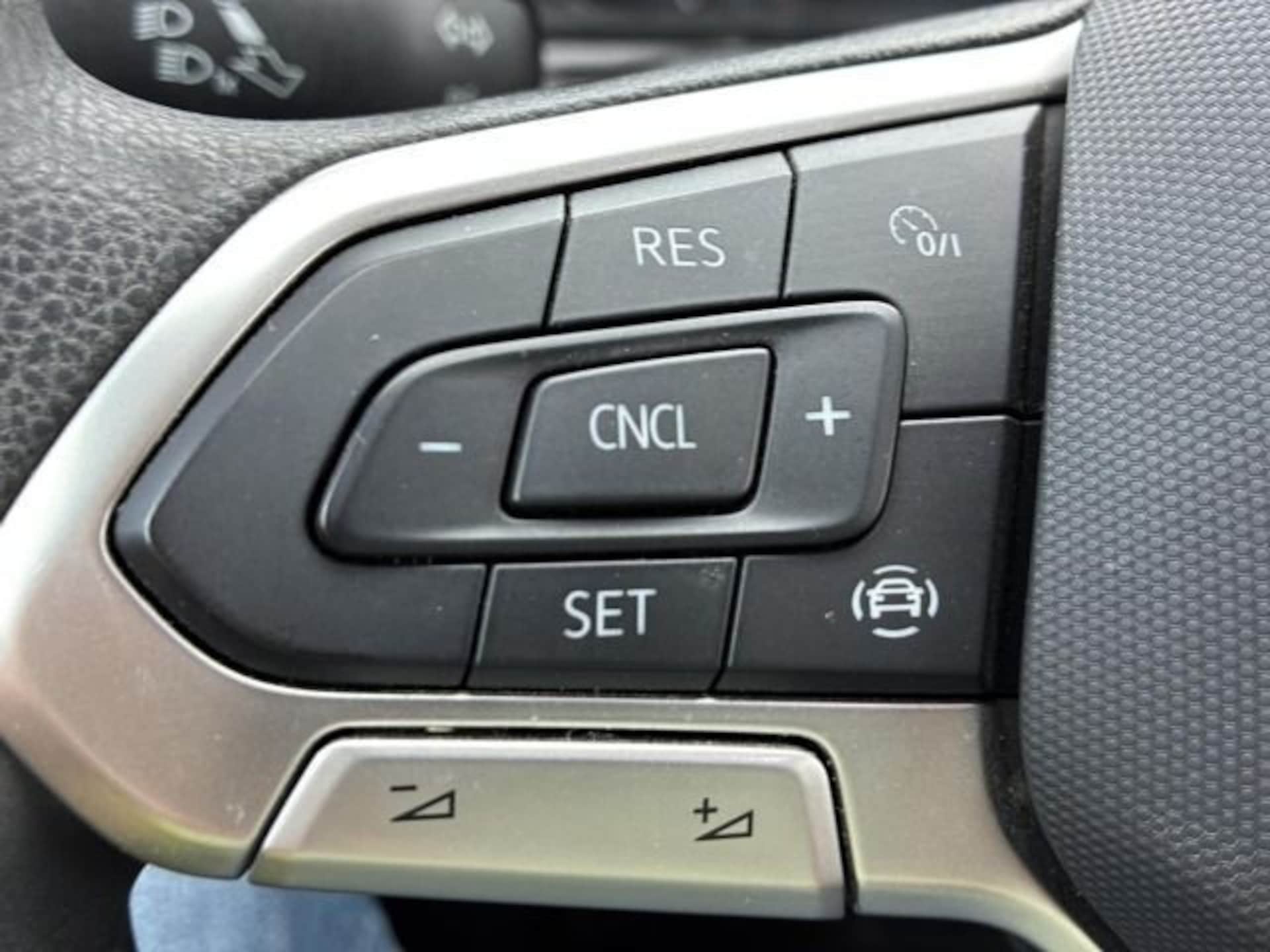 Volkswagen Caddy Basis-Modell