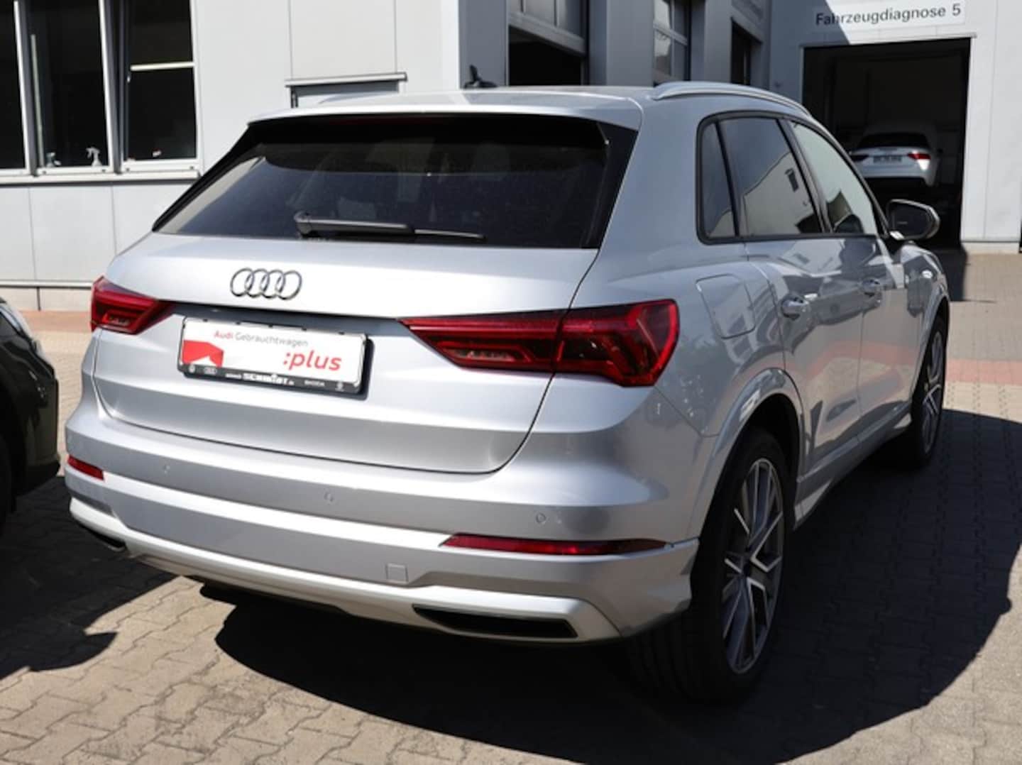 Bild über Audi Q3 TFSI 110 kW S tronic - für weitere Informationen kontaktieren Sie den Audi Partner