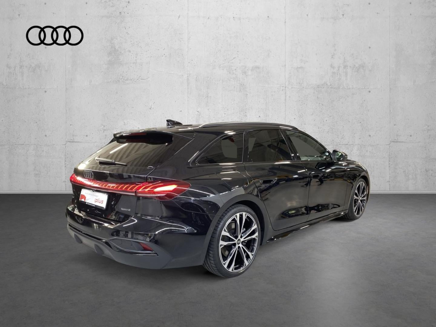 Bild über Audi A5 Avant TDI quattro 150 kW S tronic - für weitere Informationen kontaktieren Sie den Audi Partner