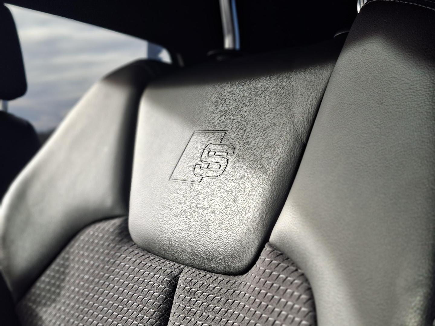 Image about Audi Q5 TFSI e S line 55 TFSI e quattro 270 kW (367 ch) S tronic