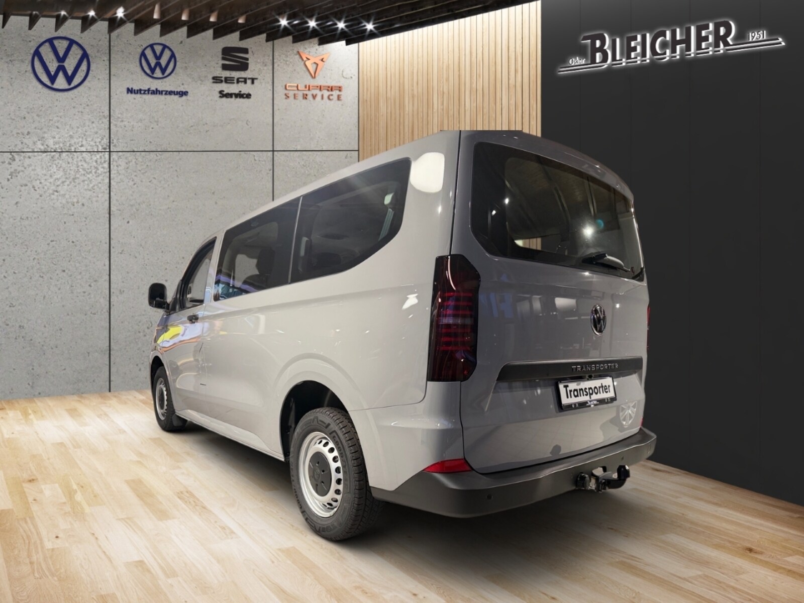 Volkswagen Transporter Kombi kurzer Radstand – Bild 4