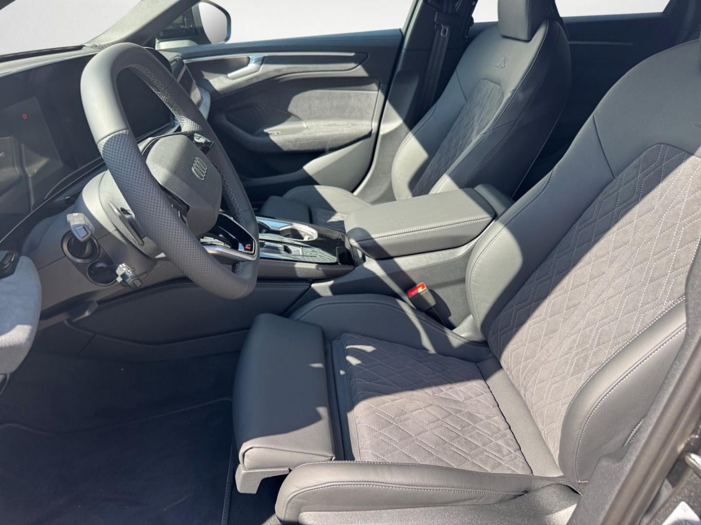 Bild über Audi A6 Avant edition one TDI quattro 150 kW S tronic - für weitere Informationen kontaktieren Sie den Audi Partner