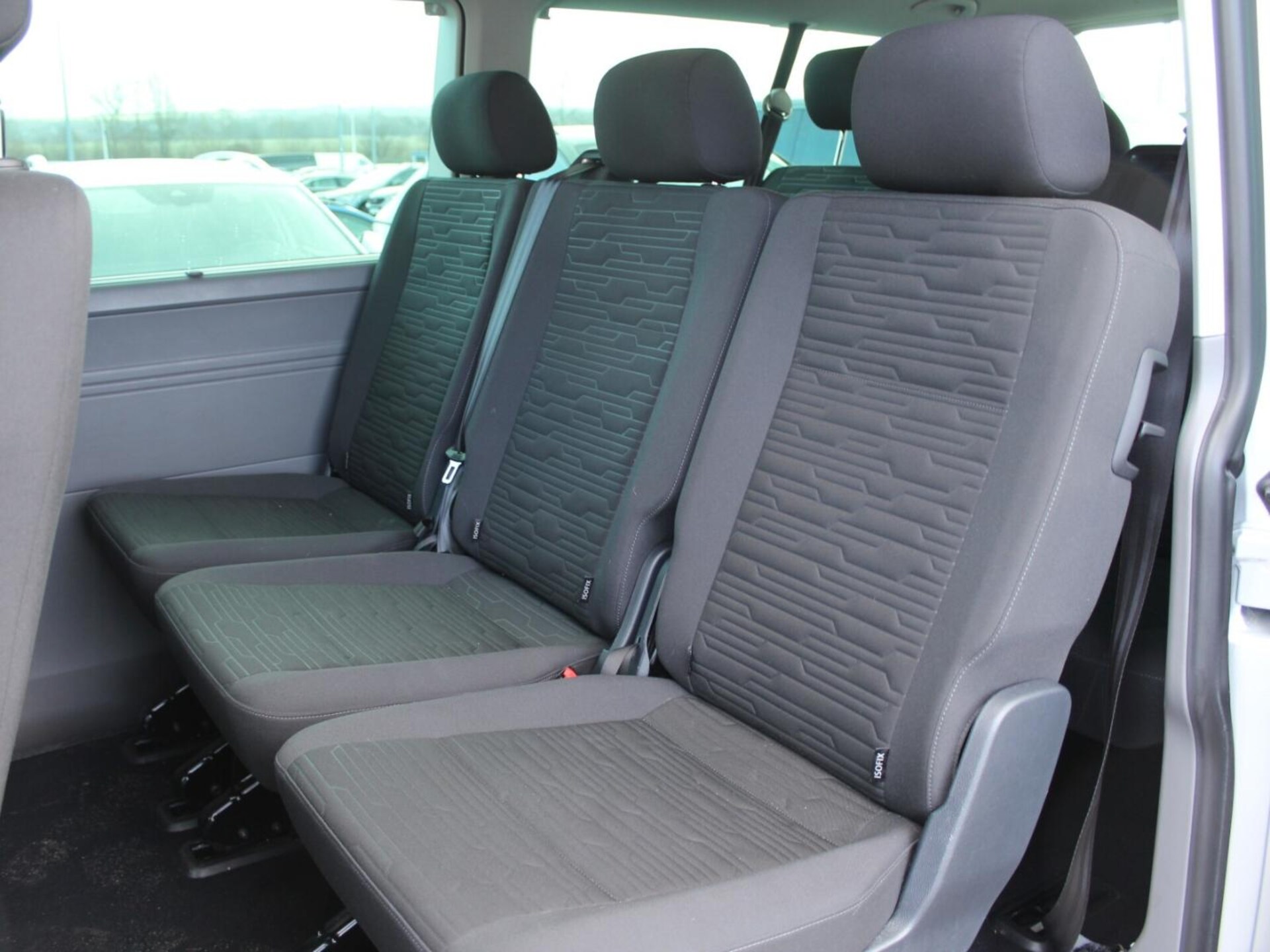 Volkswagen Caravelle 6.1 długi roztaw osi SE