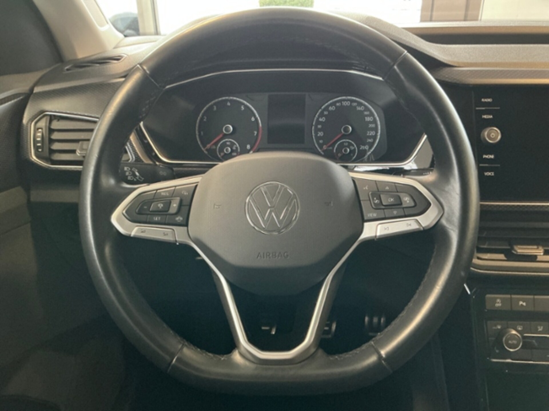 Volkswagen T-Cross United