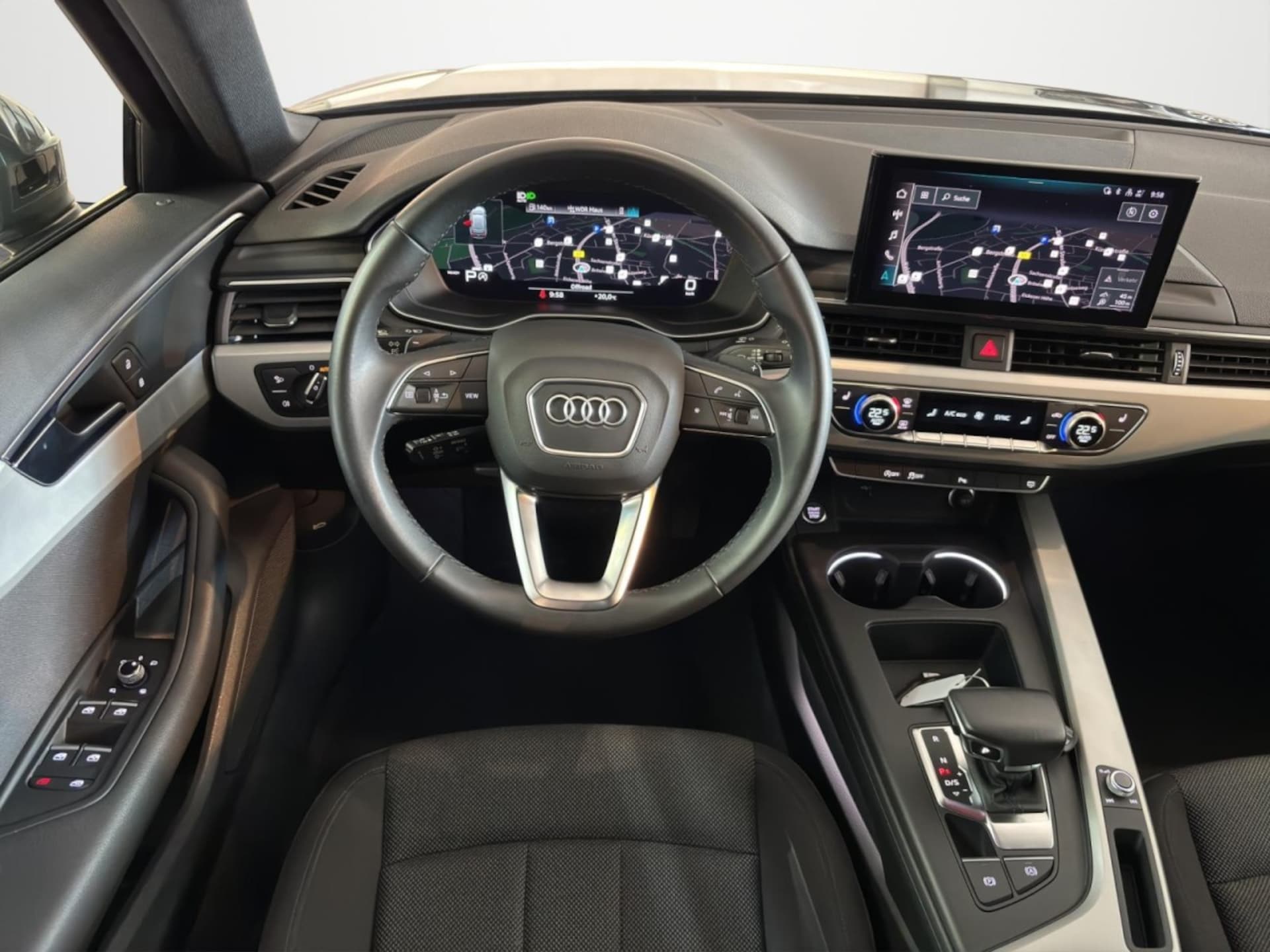 Audi A4 Avant S line