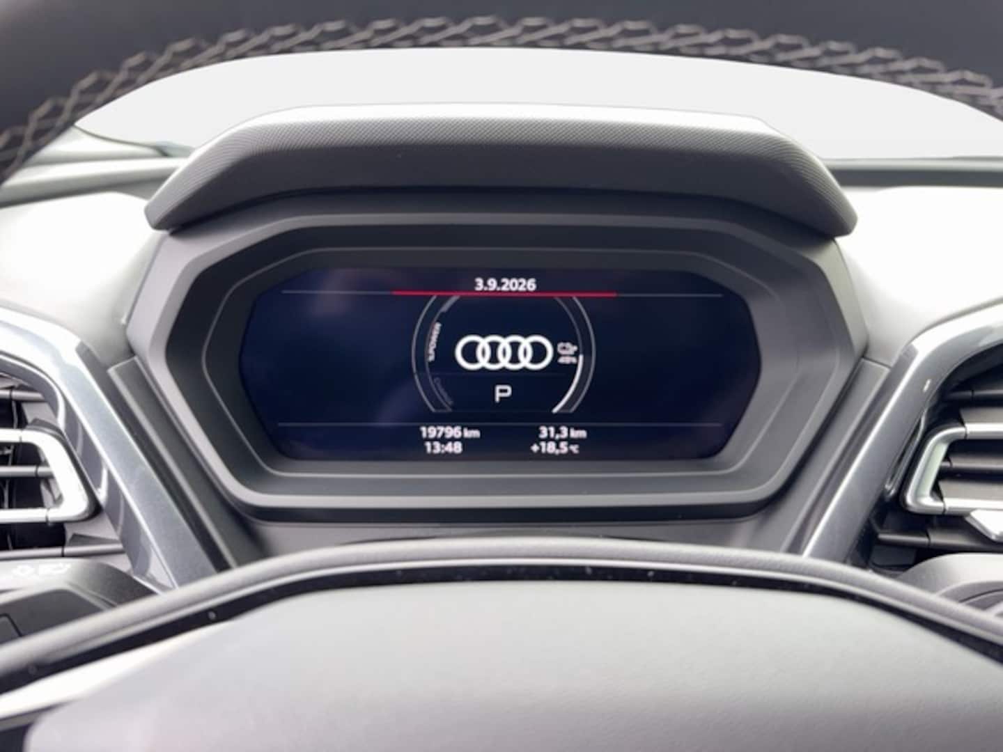 Bild über Audi Q4 Sportback e-tron 50 e-tron quattro - für weitere Informationen kontaktieren Sie den Audi Partner