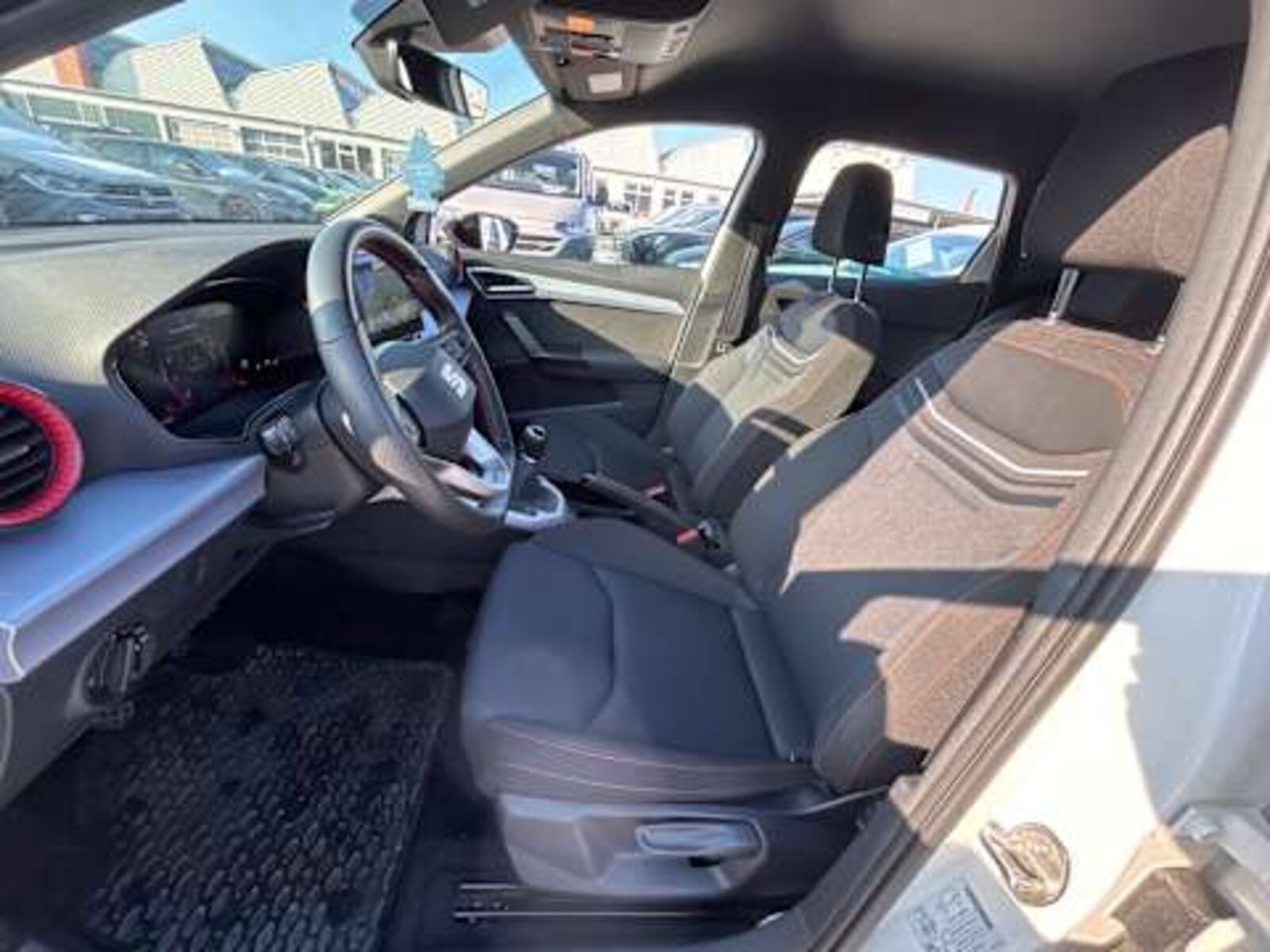 SEAT Arona – Bild 4