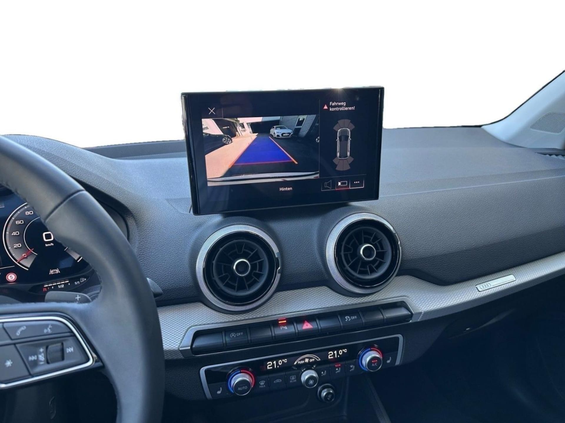Audi Q2 S line