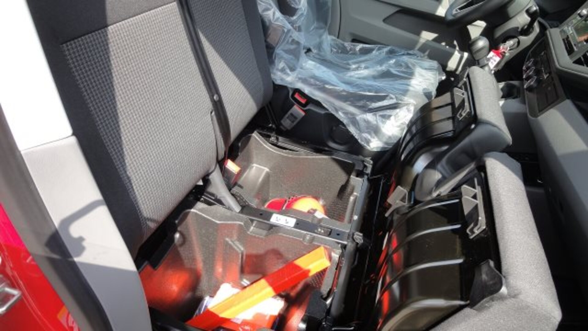 Volkswagen T6.1 Transporter Kasten langer Radstand