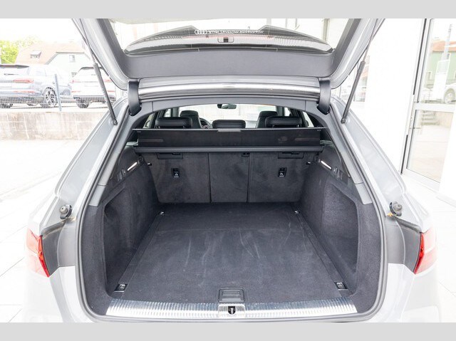Image about Audi RS 4 Avant TFSI quattro tiptronic