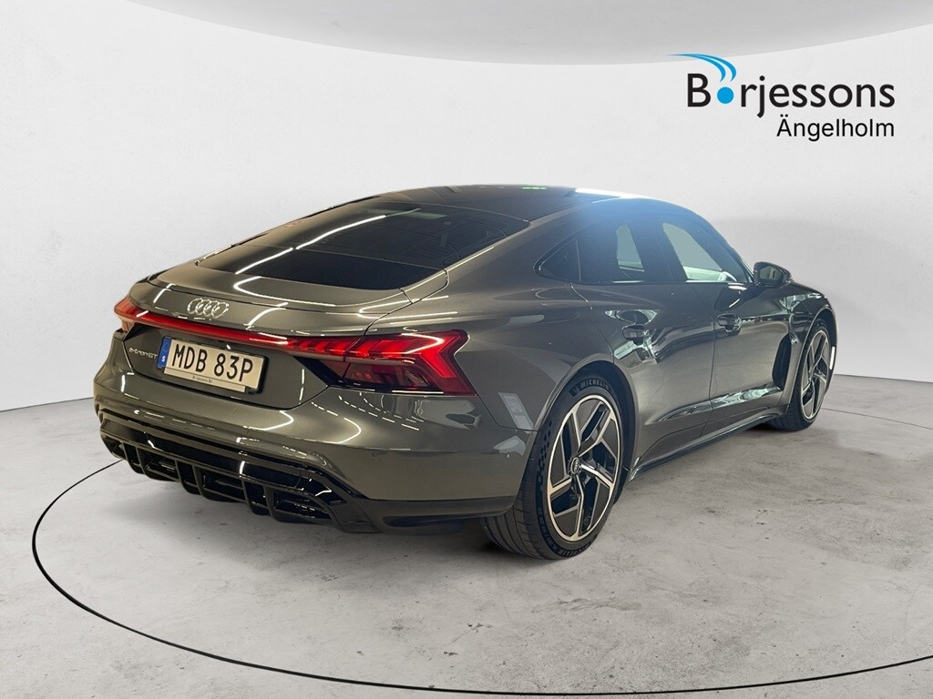 Bild som visar&nbsp;Audi e-tron GT&nbsp;e-tron GT quattro 350,00 kW - för mer information kontakta din Audi Partner