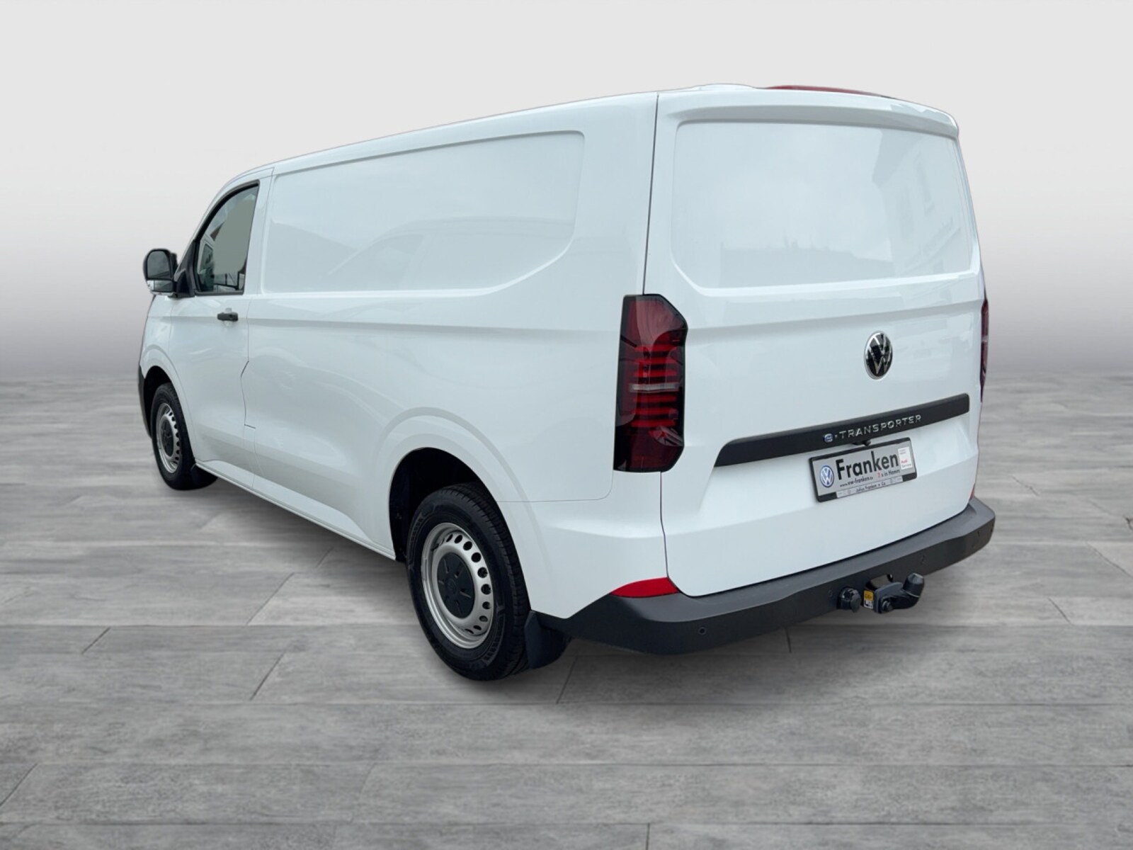 Volkswagen Transporter Kasten kurzer Radstand – Bild 3