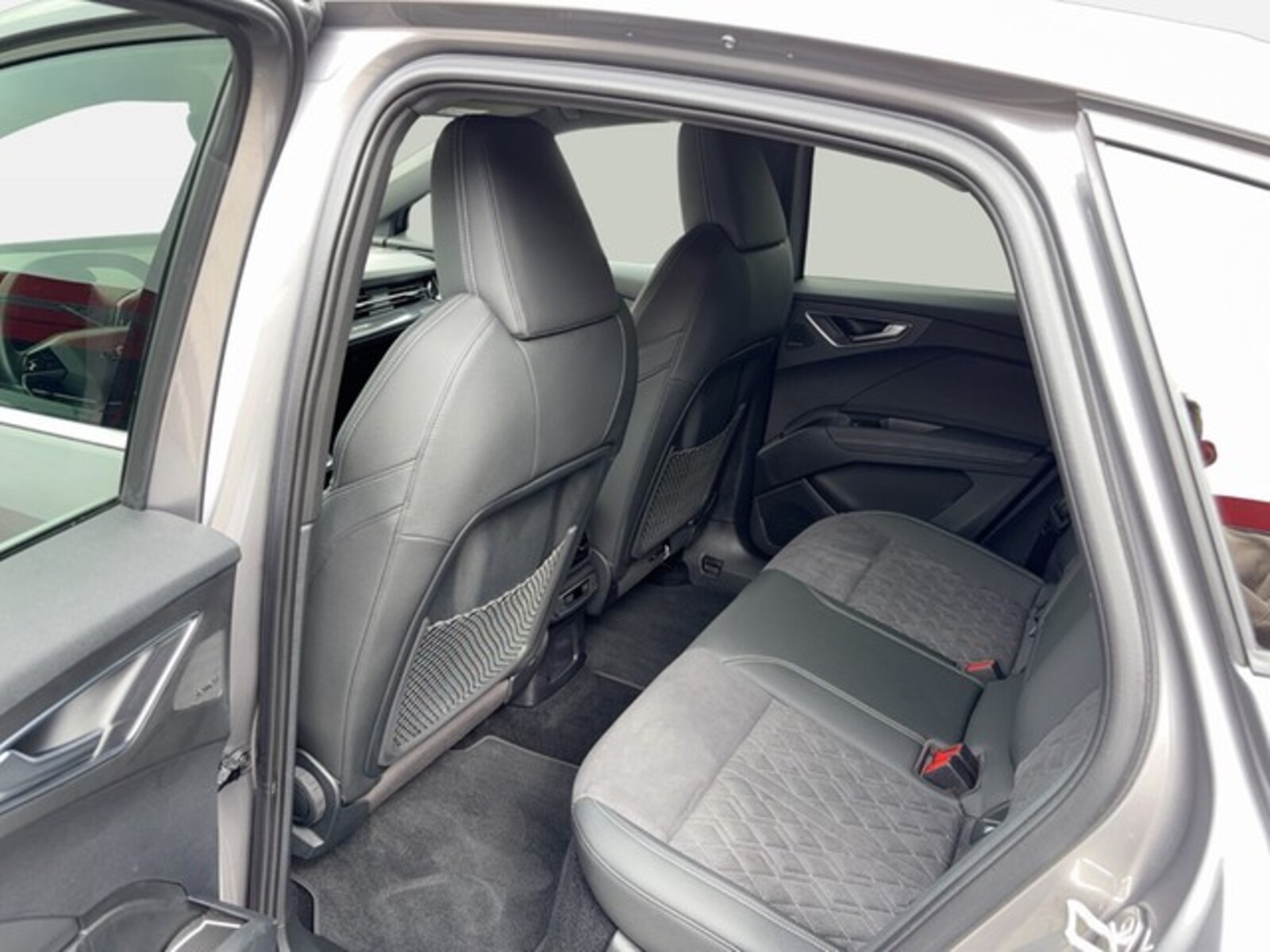 Audi Q4 Sportback e-tron – Bild 13