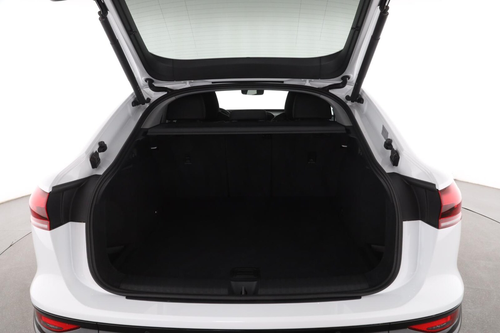 Audi Q6 Sportback e-tron – Bild 10