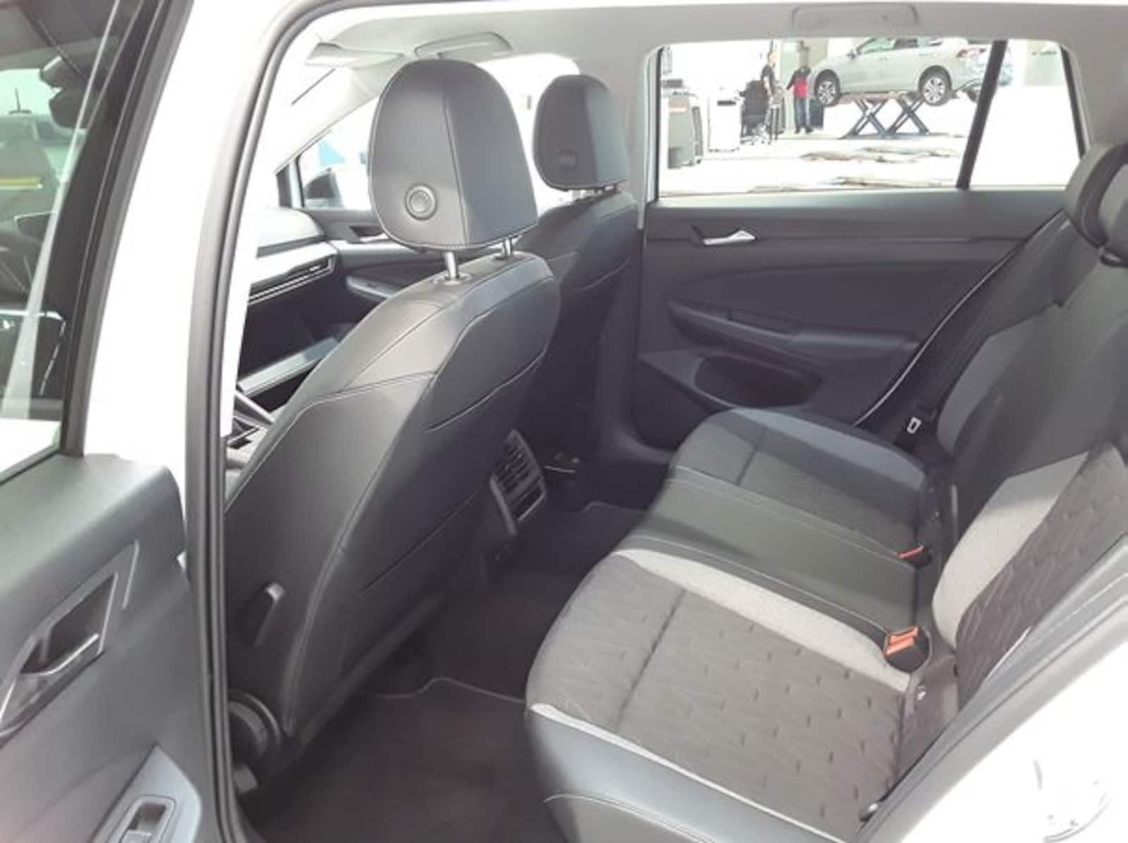 Volkswagen Golf Variant – Bild 3