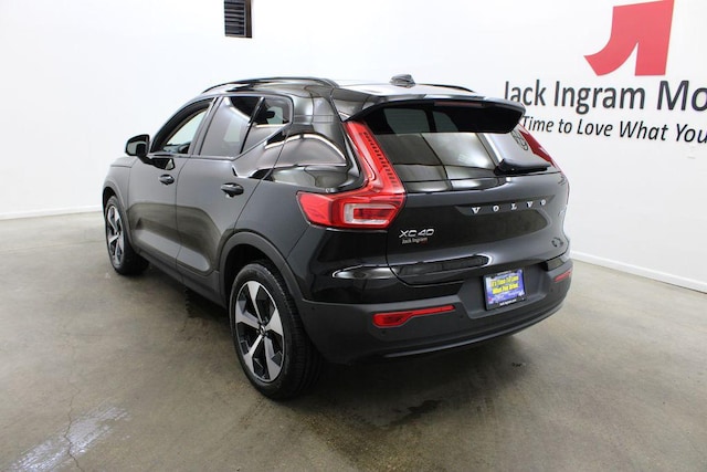 2026 Volvo XC40