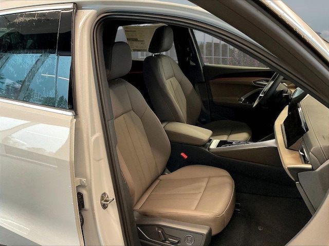 2026 Audi Q5 Premium - Photo 11