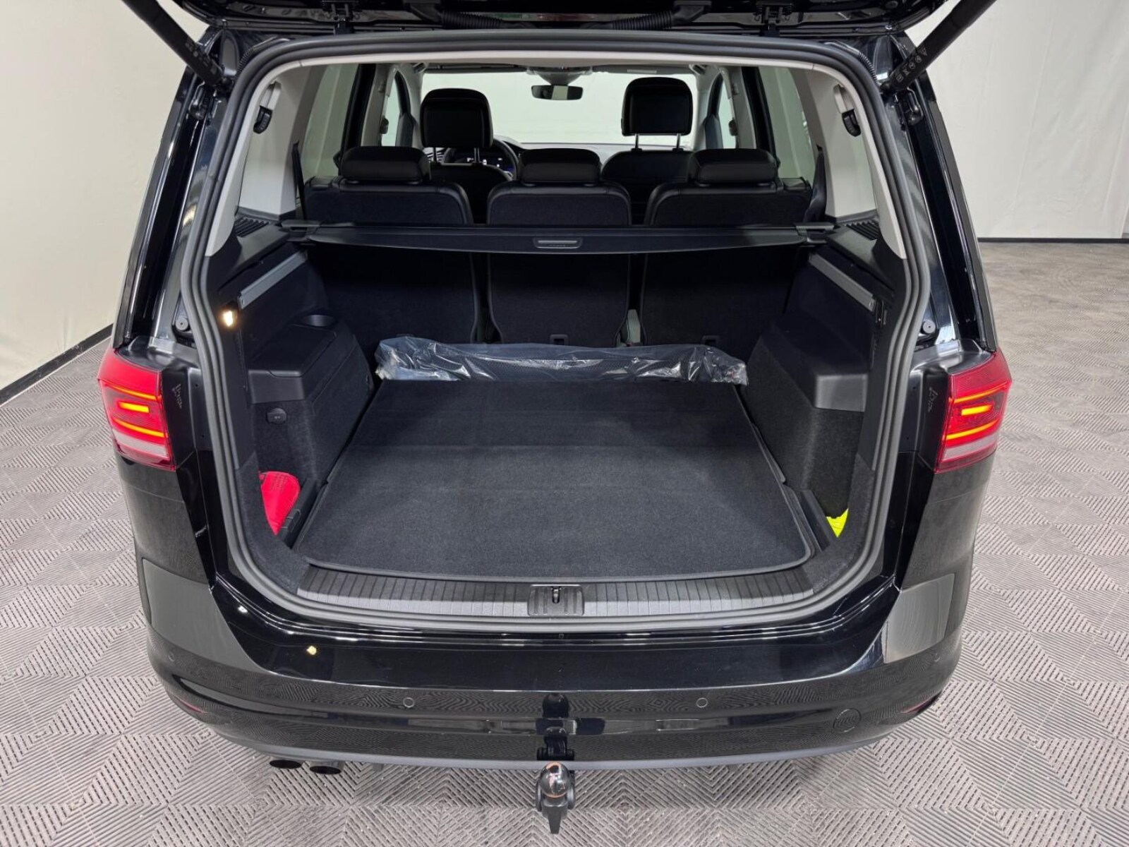 Volkswagen Touran – Bild 15
