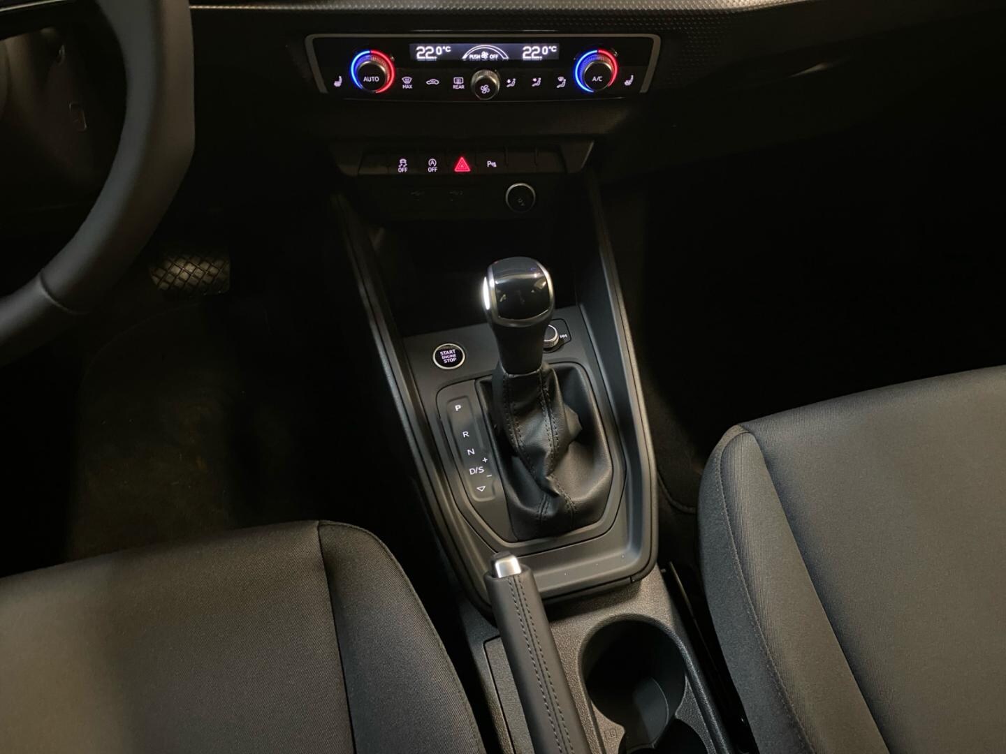 Bild über Audi A1 Sportback advanced 30 TFSI S tronic - für weitere Informationen kontaktieren Sie den Audi Partner