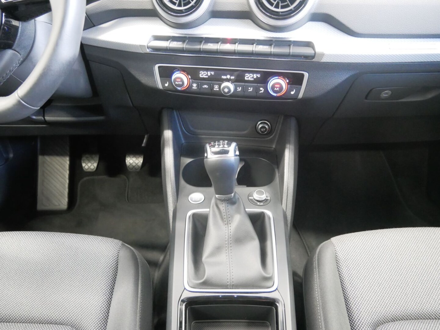 Bild über Audi Q2 advanced 35 TFSI Schaltgetriebe - für weitere Informationen kontaktieren Sie den Audi Partner