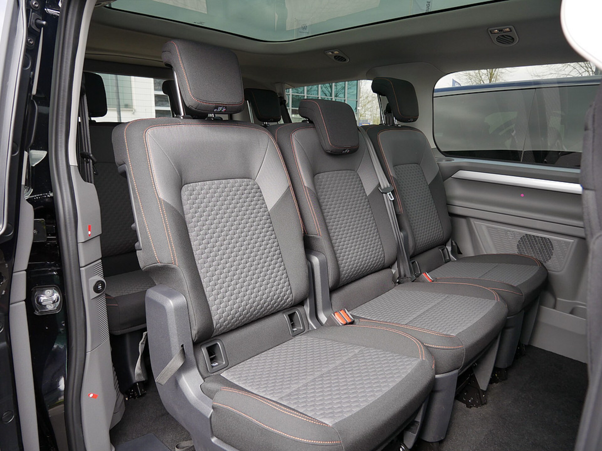 Volkswagen e-Caravelle Life