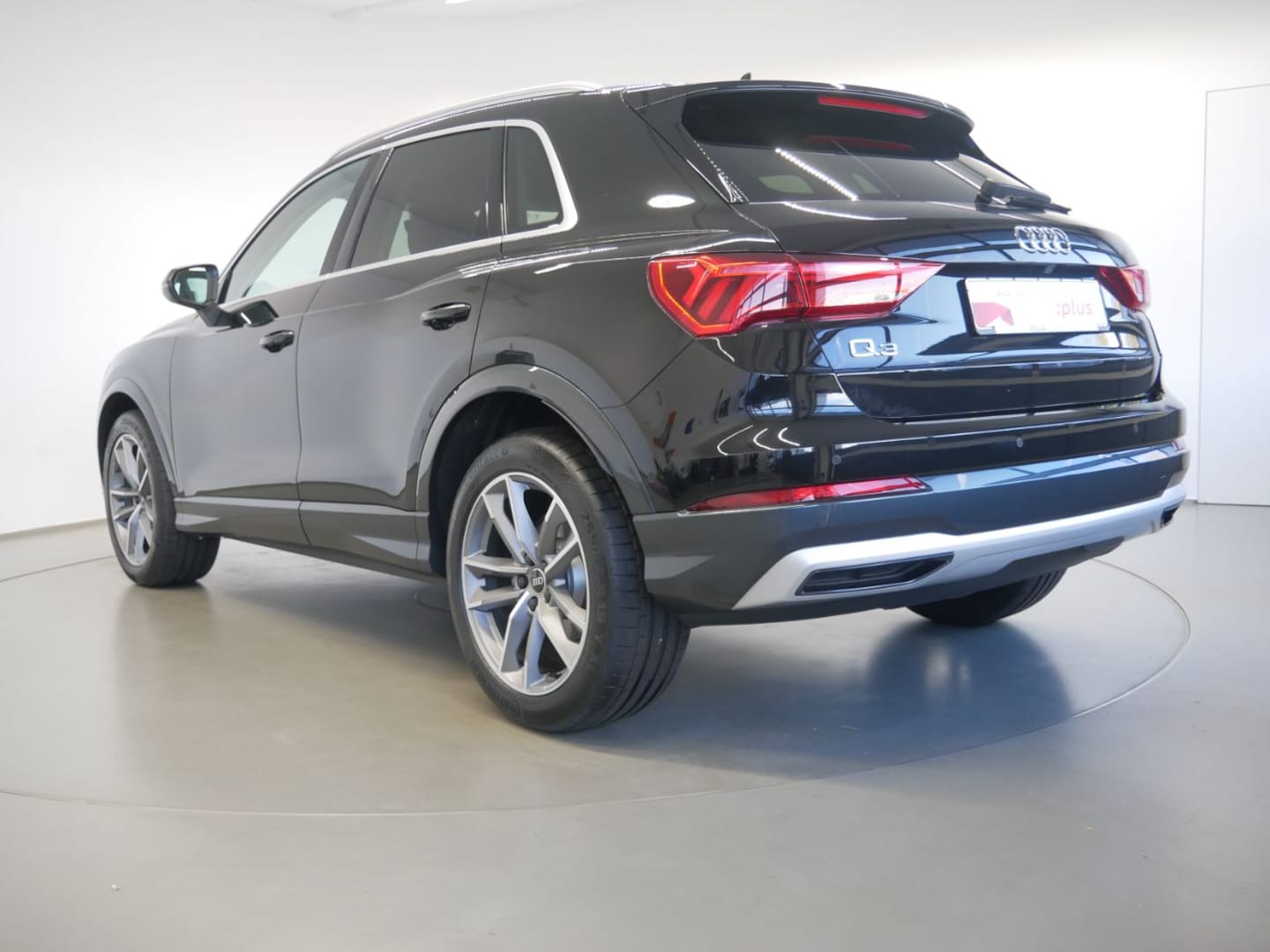 Bild über Audi Q3 TFSI 110 kW S tronic - für weitere Informationen kontaktieren Sie den Audi Partner