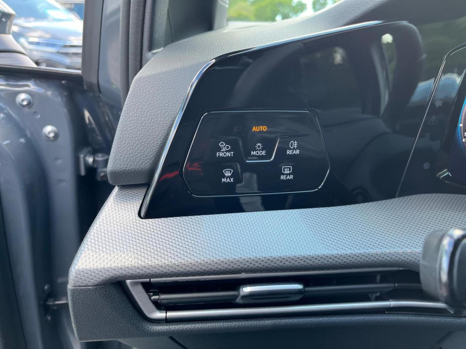Volkswagen Golf Style