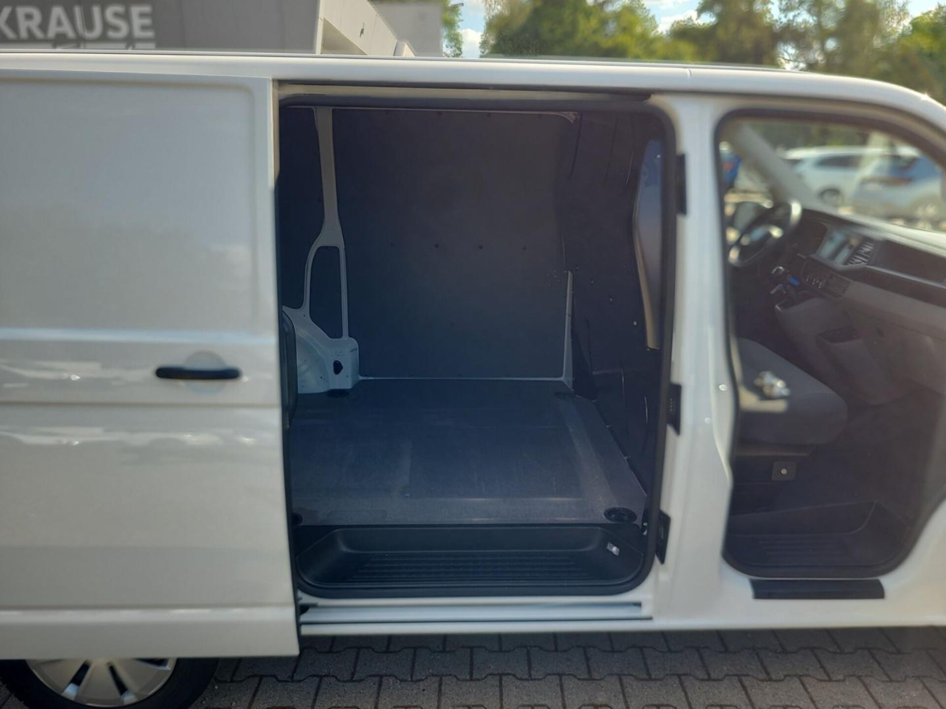 Volkswagen T6.1 Transporter Kasten kurzer Radstand