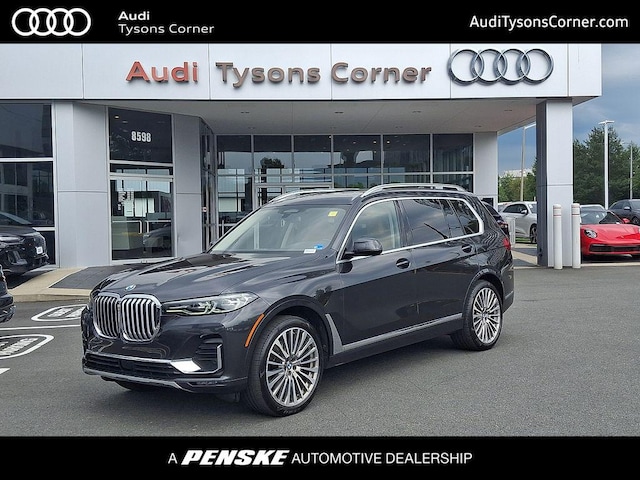 2022 BMW X7 40i