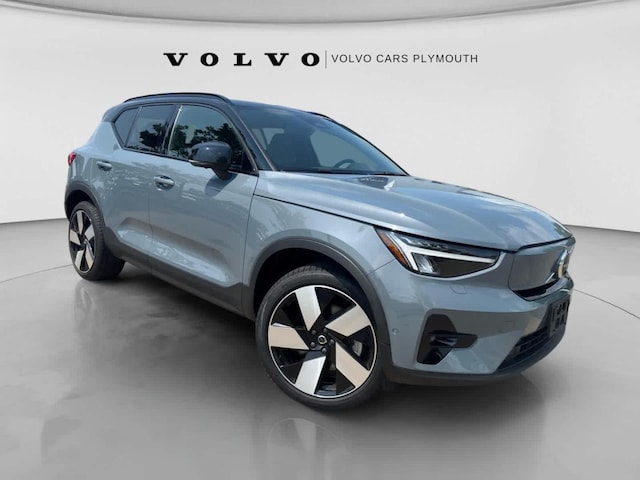 2023 Volvo XC40