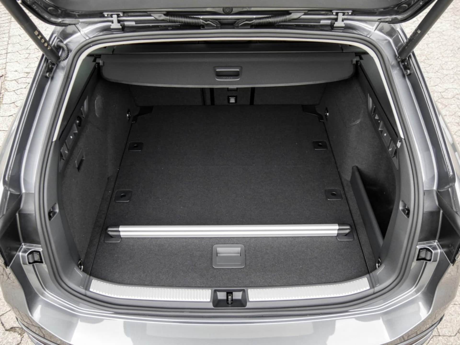 Volkswagen Passat Elegance
