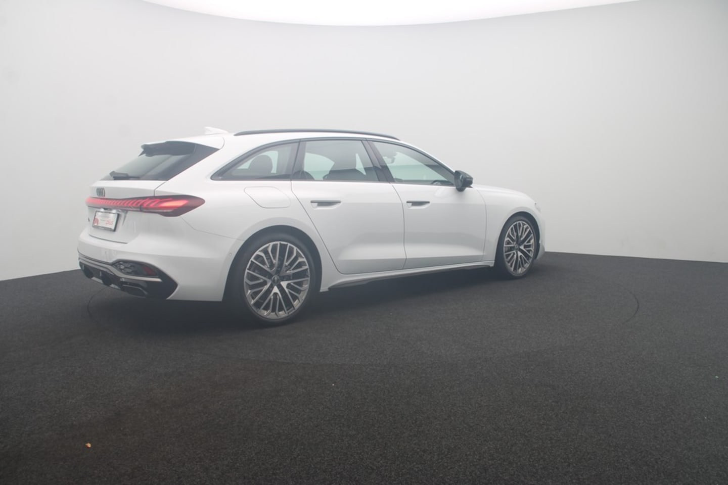 Bild über Audi A5 Avant TFSI quattro S tronic - für weitere Informationen kontaktieren Sie den Audi Partner