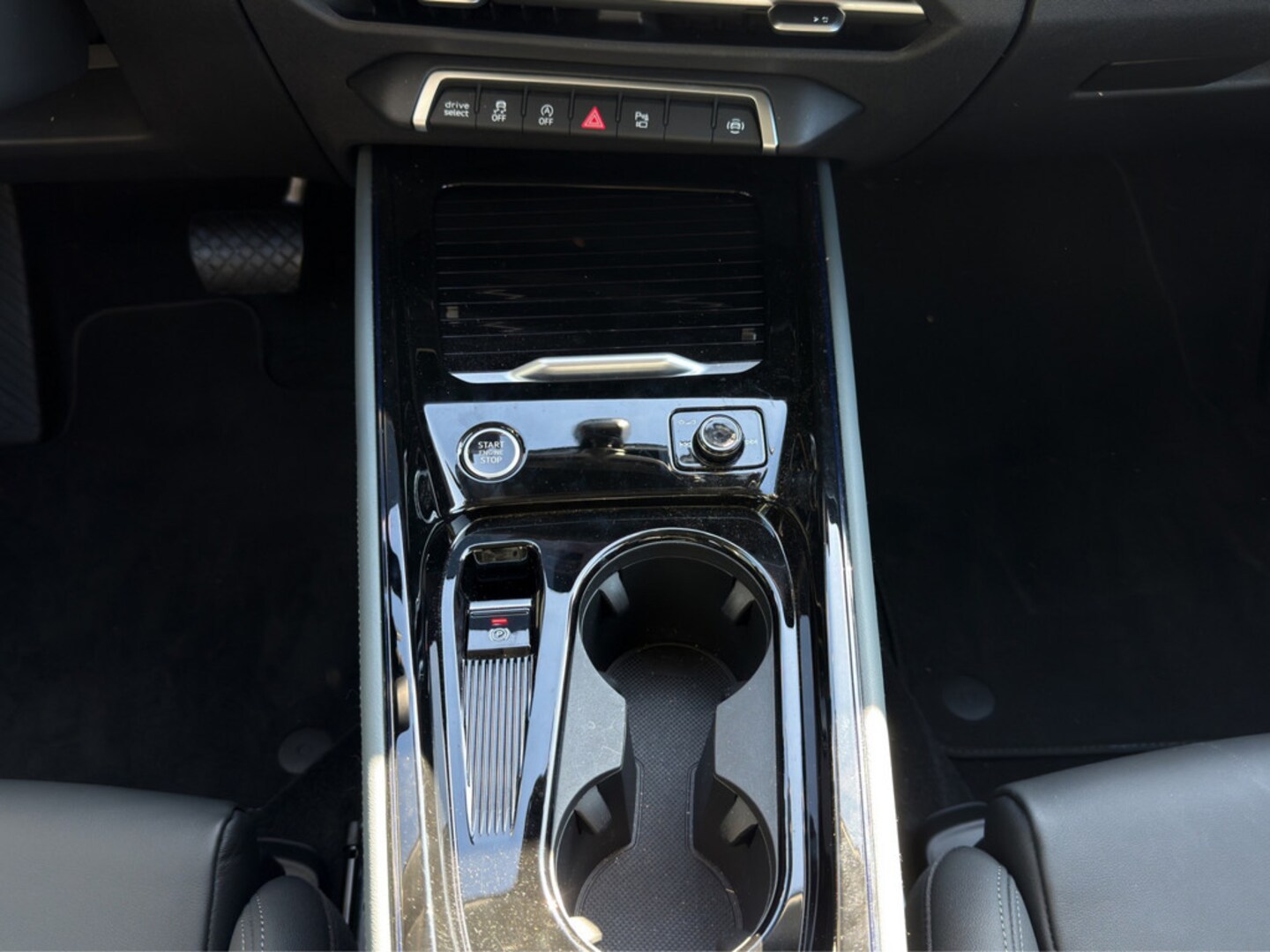 Bild über Audi Q3 SUV TDI 110 kW S tronic - für weitere Informationen kontaktieren Sie den Audi Partner