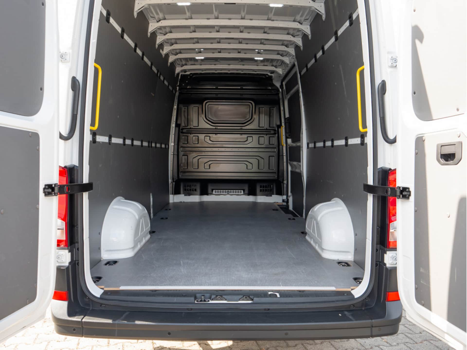 Volkswagen Crafter Kasten langer Radstand
