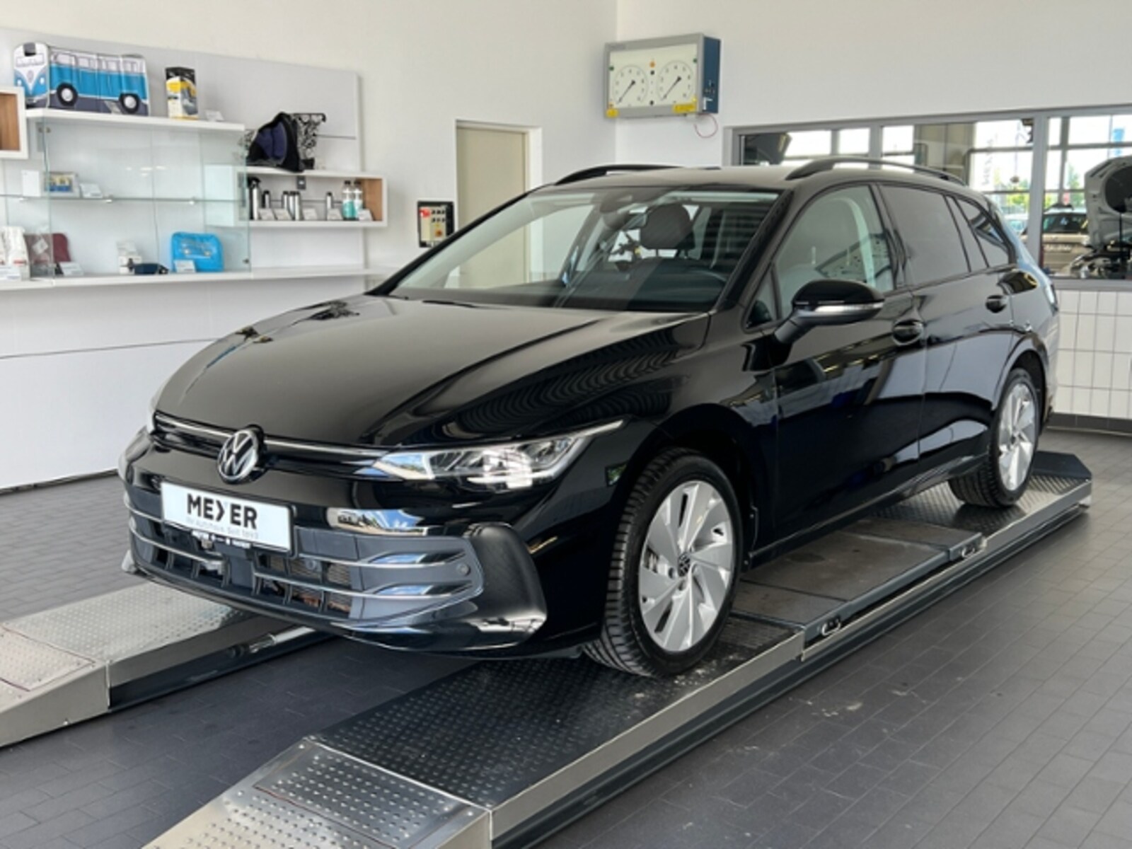 Volkswagen Golf Variant – Bild 2