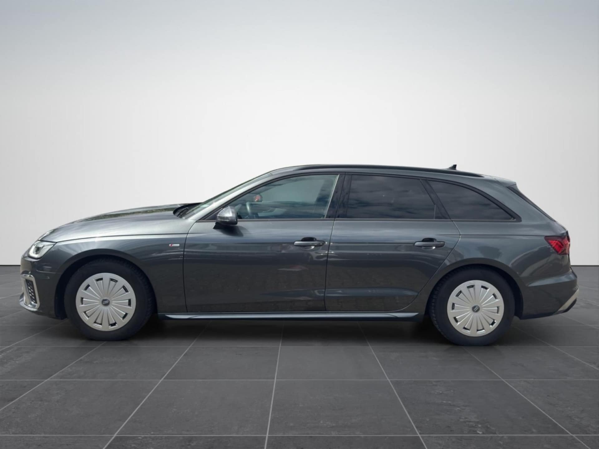 Audi A4 Avant S line