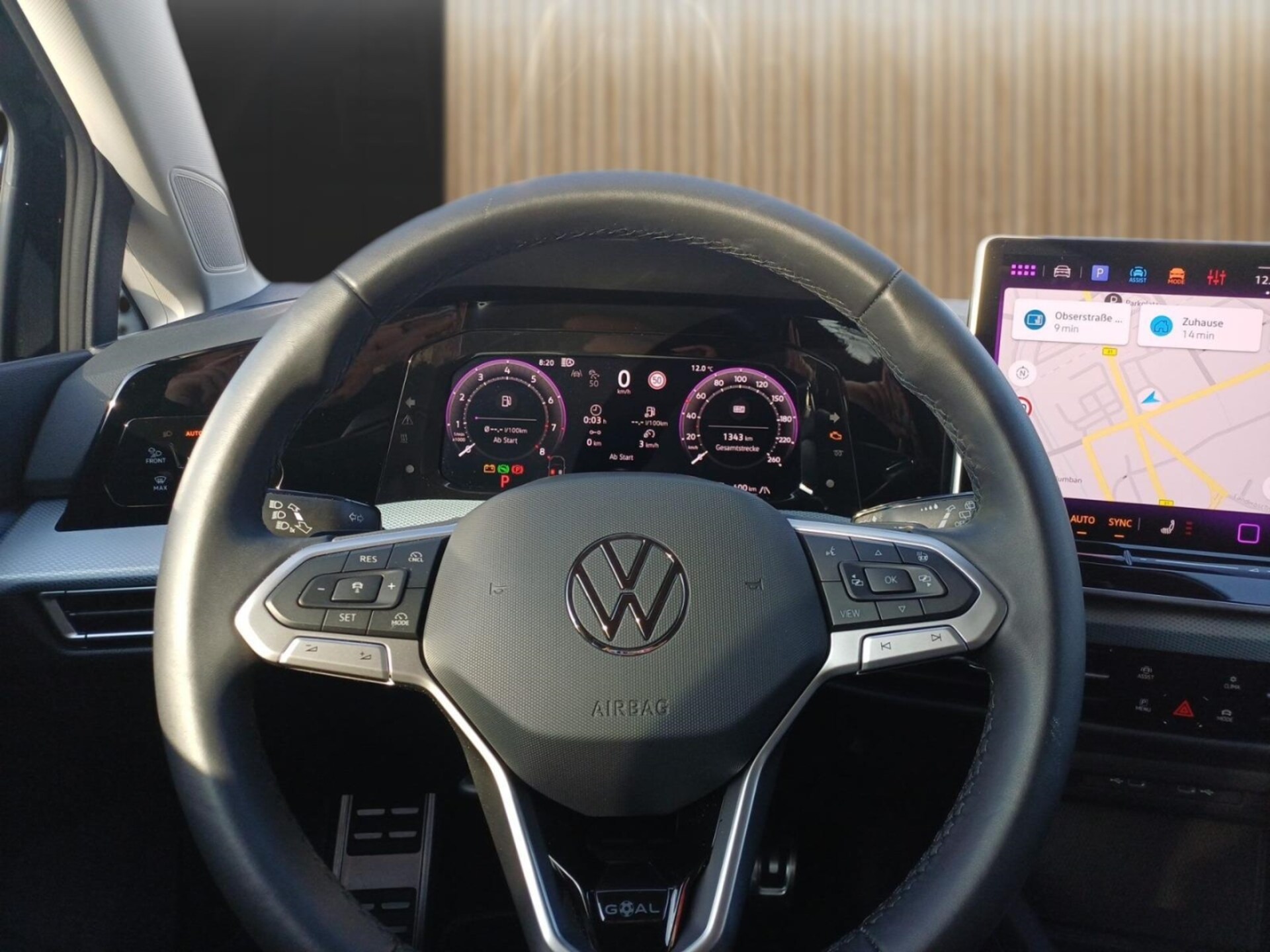 Volkswagen Golf Life