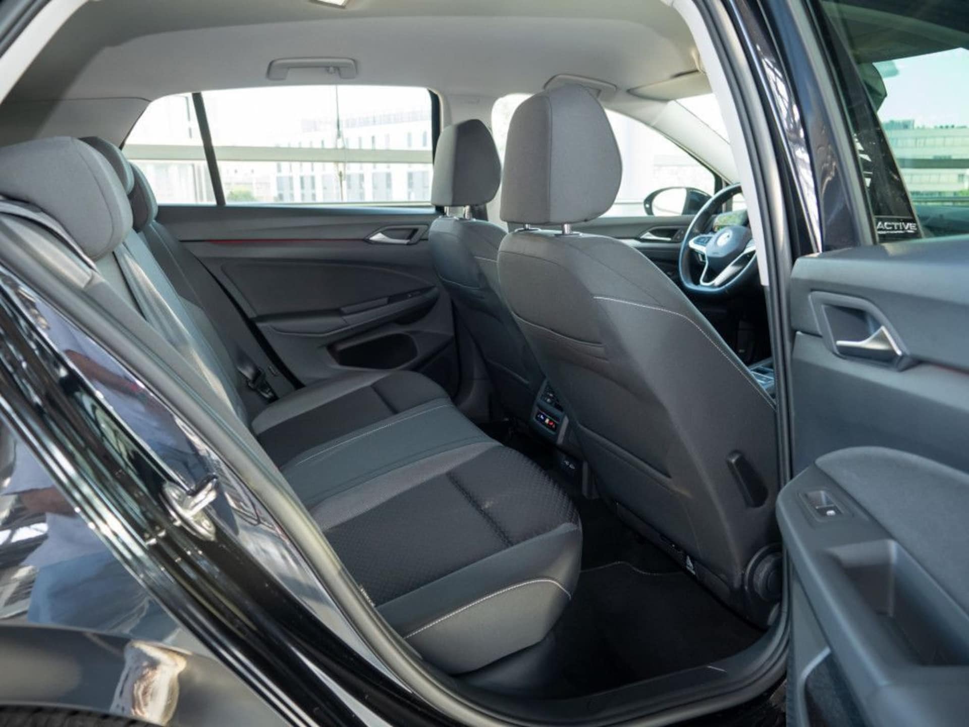 Volkswagen Golf Active